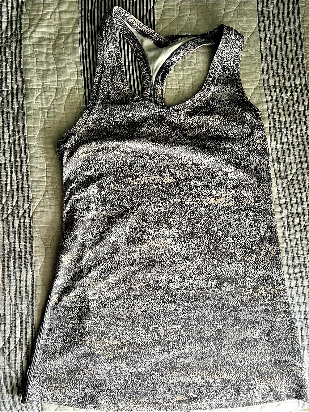 lululemon Cool Racerback II sz6